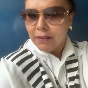 Meet your Posher, Elisa